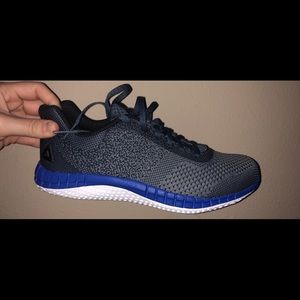 Junior 6.5 men’s shoe